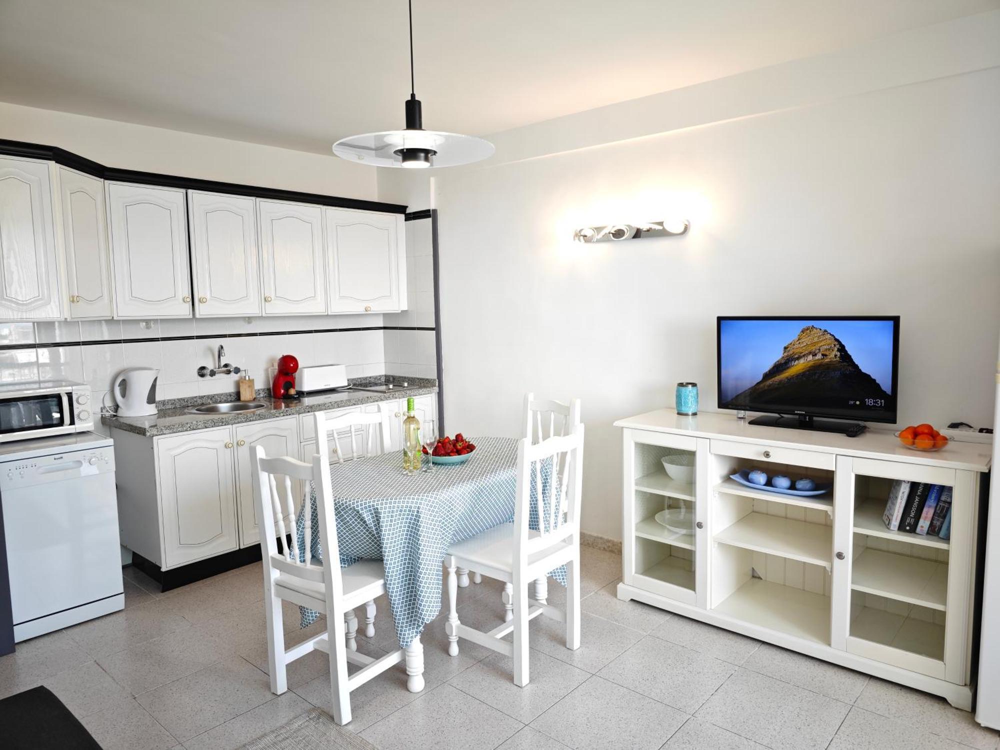 Blanco&Azul - Comfortable Ocean View Apartment Next To The Beach Playa de las Americas (Tenerife) Exterior foto