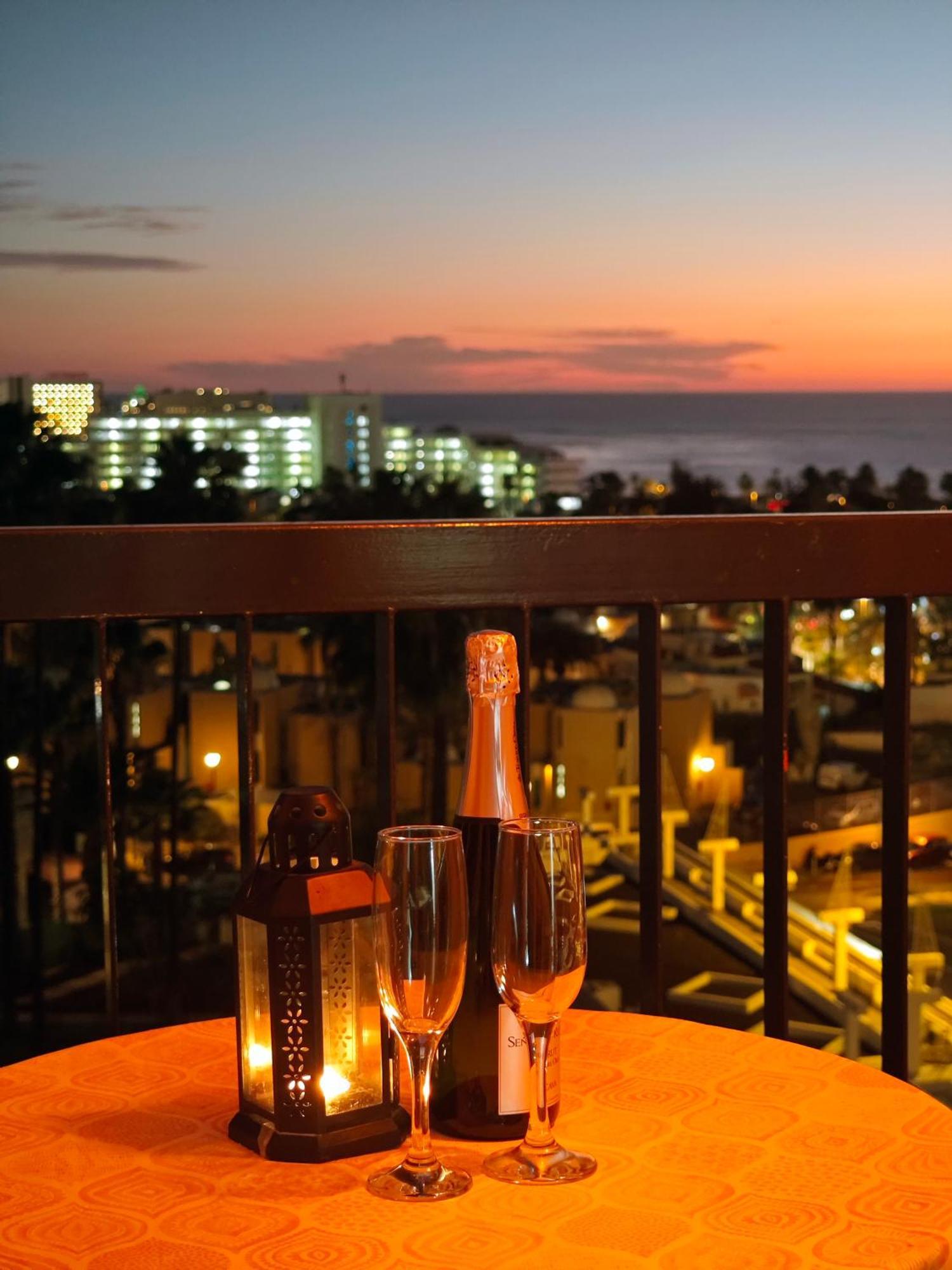 Blanco&Azul - Comfortable Ocean View Apartment Next To The Beach Playa de las Americas (Tenerife) Exterior foto