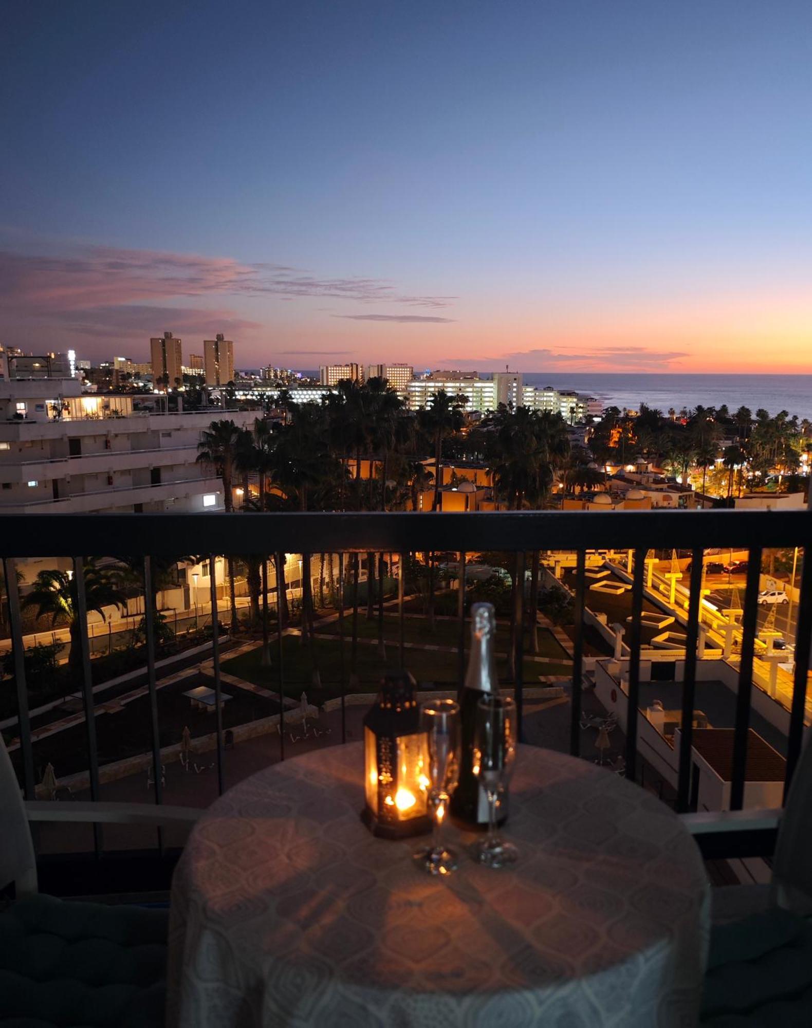 Blanco&Azul - Comfortable Ocean View Apartment Next To The Beach Playa de las Americas (Tenerife) Exterior foto